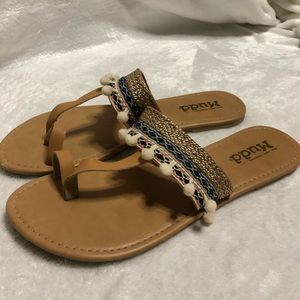 Mudd patterned sandals